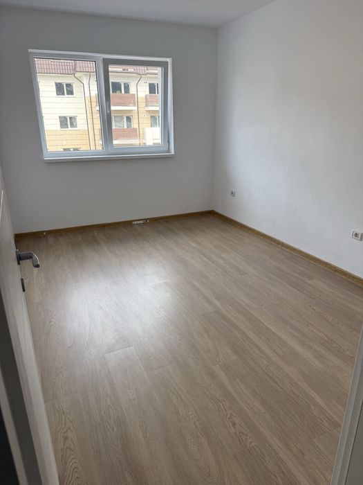 Vand studio Subcetate (loc parcare inclus)