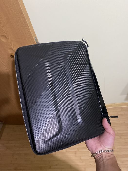 Hama husa rigidă pentru laptop „Protection”, până la 13.3" (34cm)