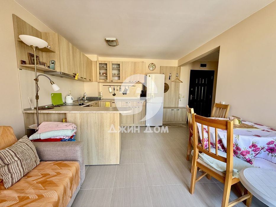 Продава се Двустаен апартамент в Свети Влас - 56 кв.м за 745 €/кв.м - Снимка #1