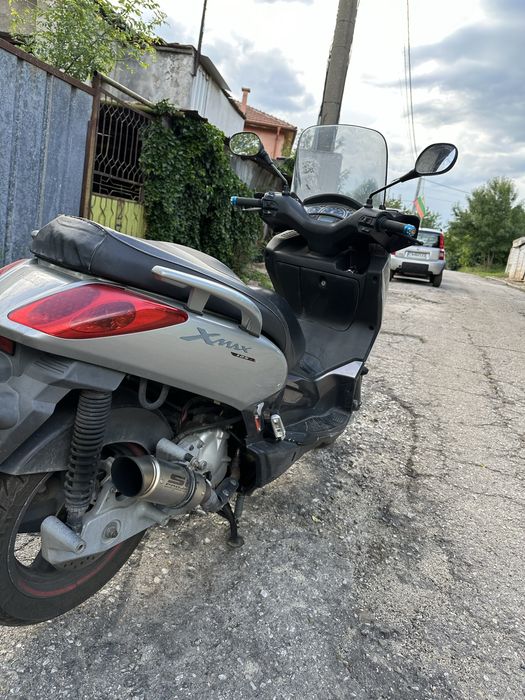 Скутер Yamaha x-max 125