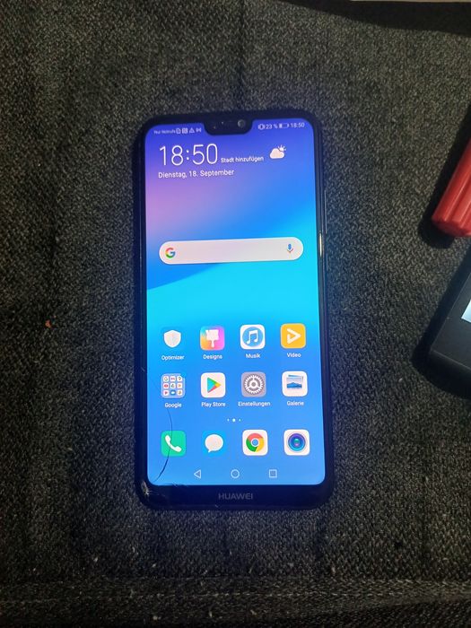 Telefon Huawei P20 Lite functional.