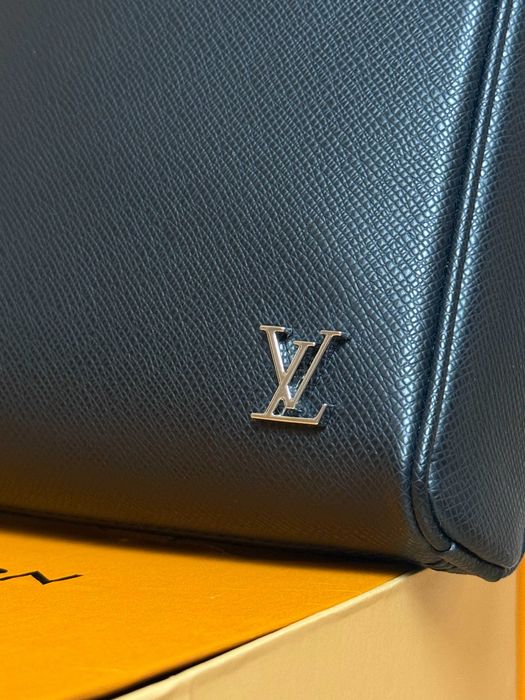 Мъжка чанта Louis Vuitton