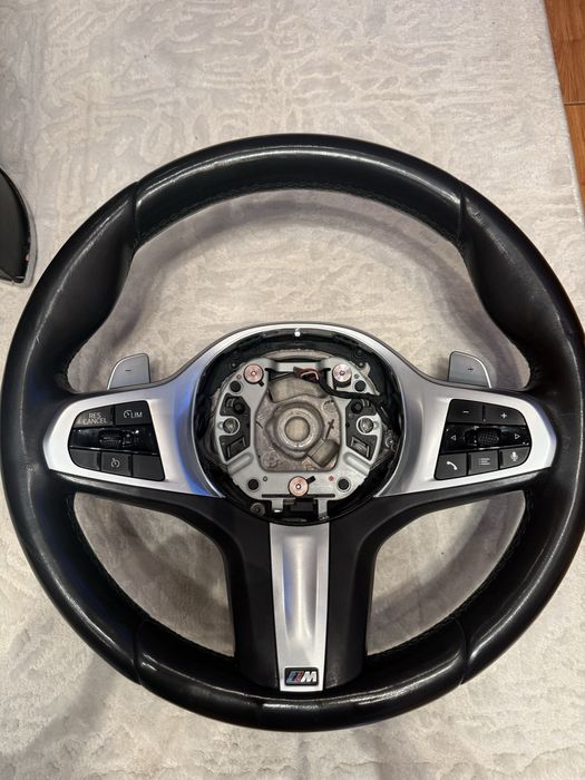 Bmw volan cu vibratir si pedale