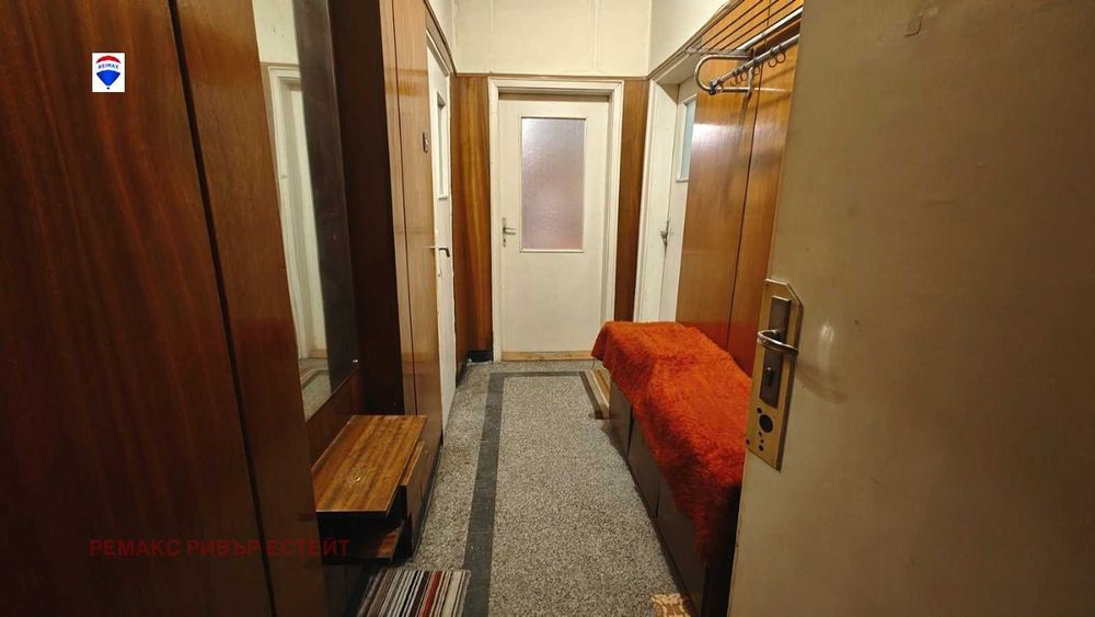 Продава се Четиристаен апартамент в Русе, Здравец - 99 кв.м за 613 €/кв.м - Снимка #8