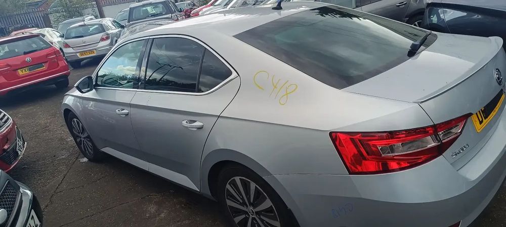 Dezmembrari / Dezmembrez Skoda Superb III (3V3) [Fabr 2015-prezent] 1.6 TDI DCZA cutie viteze manuala cod culoare LA7W