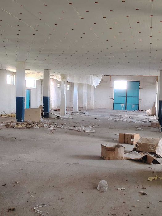 Hala, spatiu de vanzare sau de inchiriat 1270 mp