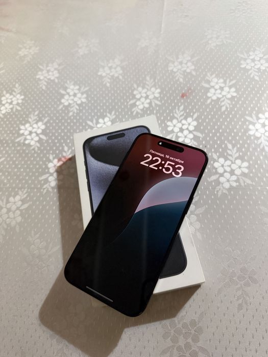 Продам Айфон 15 про макс 256