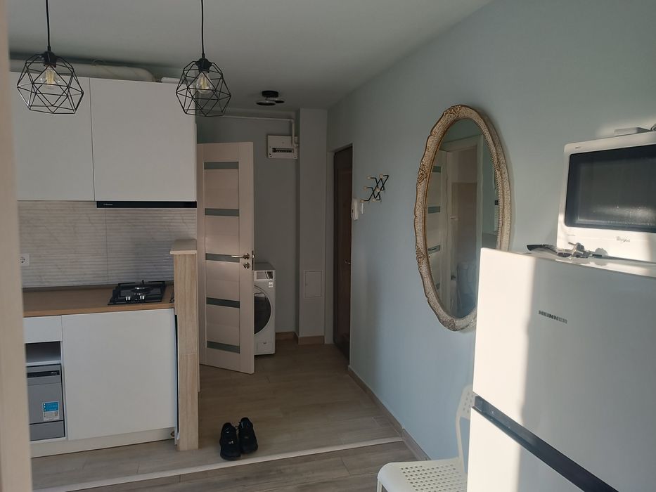 Închiriez apartament 1 camera