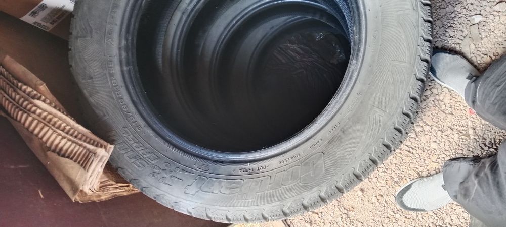 Продам резину 215/60 R16