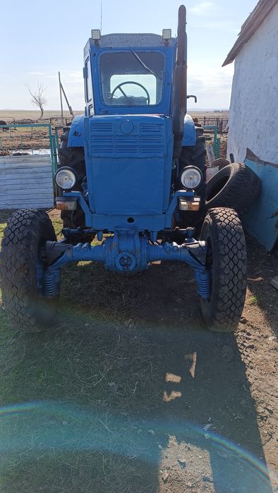 Продается  т 40 двух мостовый