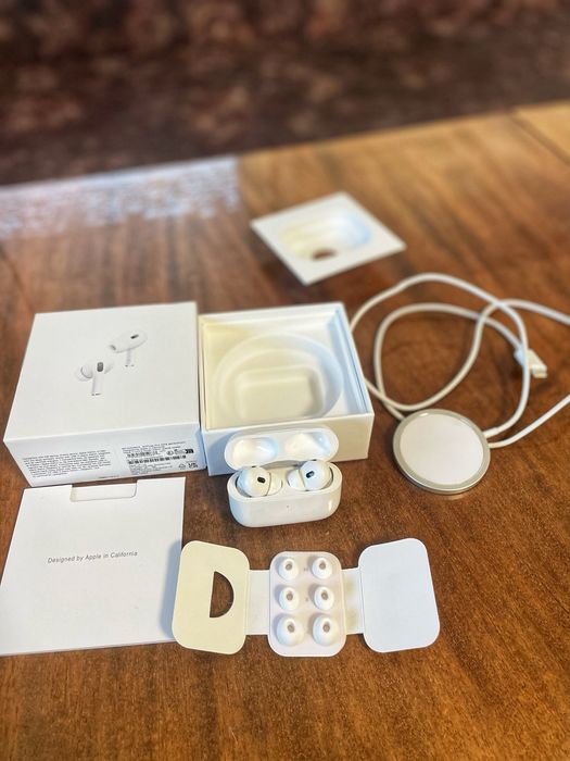 Слушалки Airpods Pro 2