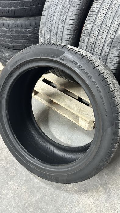 Шина Покрышка R18