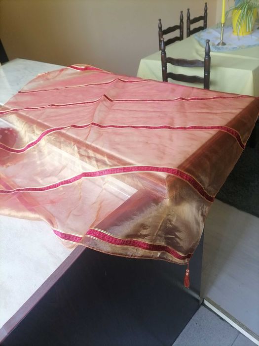 Комплект Покривки с мъниста, платове нови от соца