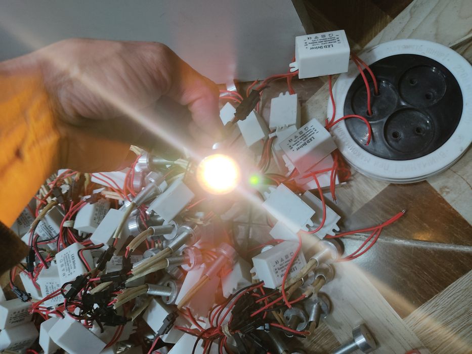 Диод лампа 1 вт резьбовой diot lampa LED Lighting
10 шт. приглушае