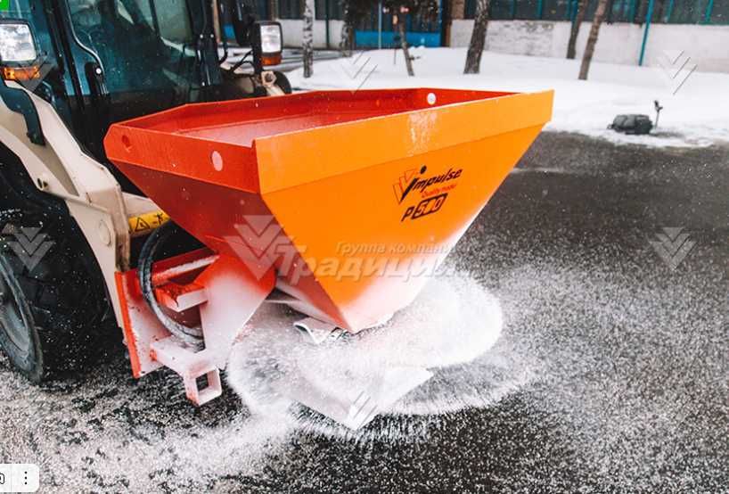 Пескоразбрасыватель на мини-погрузчик