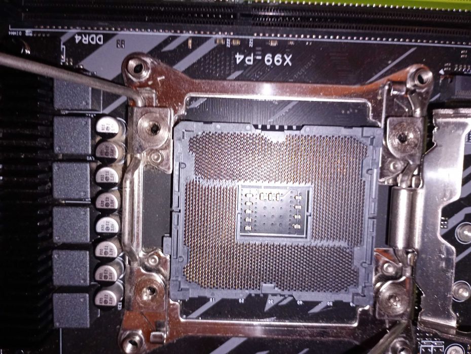 Placă de bază X99 DEFECTĂ – pentru piese / reparat