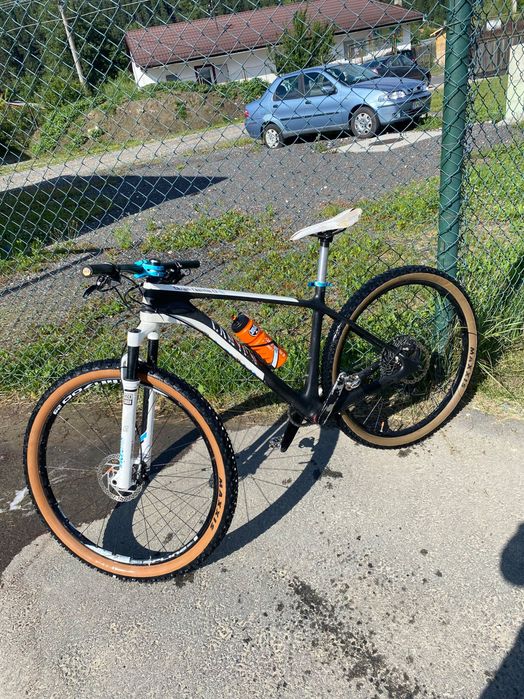 MTB hardtail Canyon full carbon
