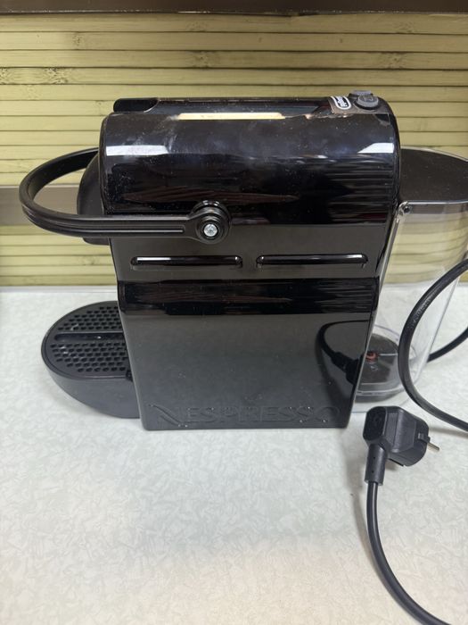 Кафемашина Nespresso Inissia