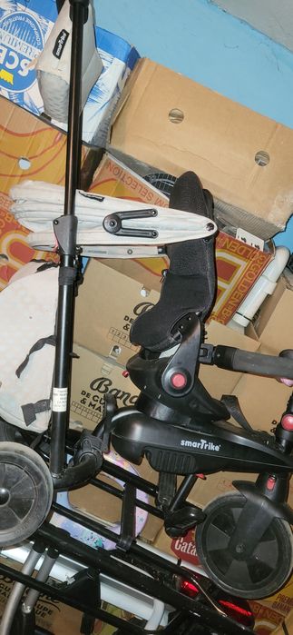 Tricicletă pliabilă smarTrike, modelul multifuncțional 8 în 1