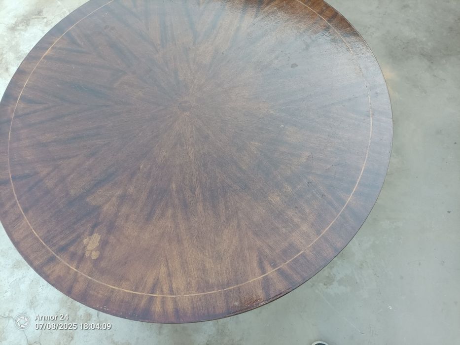 Маса дърворезба кръгла 140лв до Коледа.