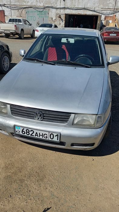 Автомобиль фольцфаген поло