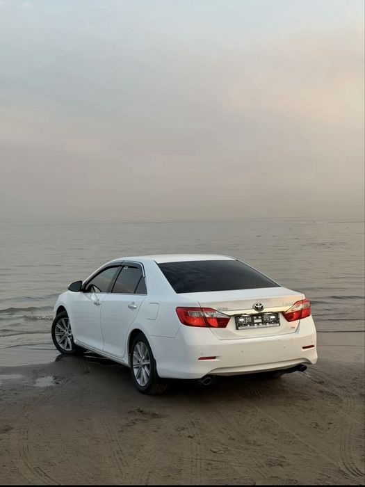 Продам камри …….