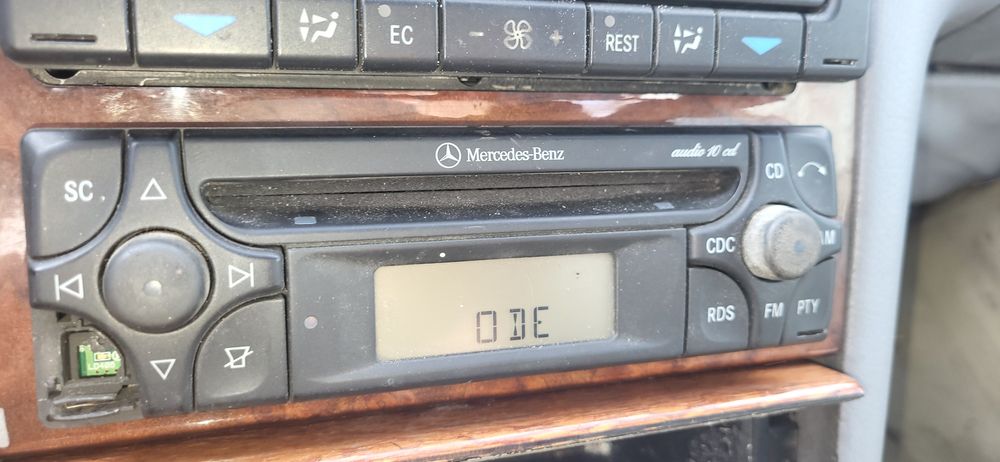 Casetofon original Mercedes