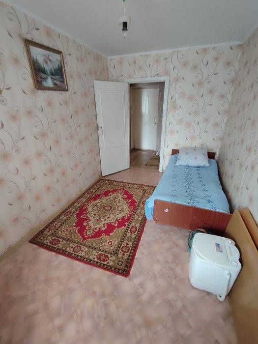 Продам 2 х комн квар. 3-22, 2 этаж.