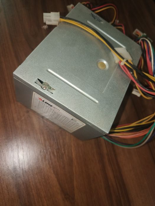 Vând sursă alimentare PC Aline PX-450