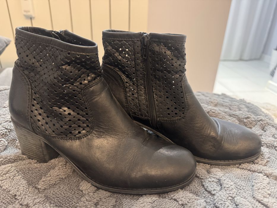 Ghete piele Bata marimea 37