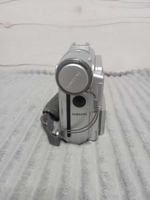 Продам видеокамеру