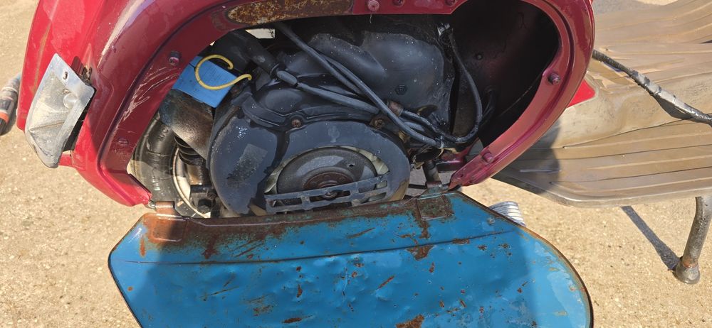 Vespa Pk 50 Hp pentru piese sau restaurare
