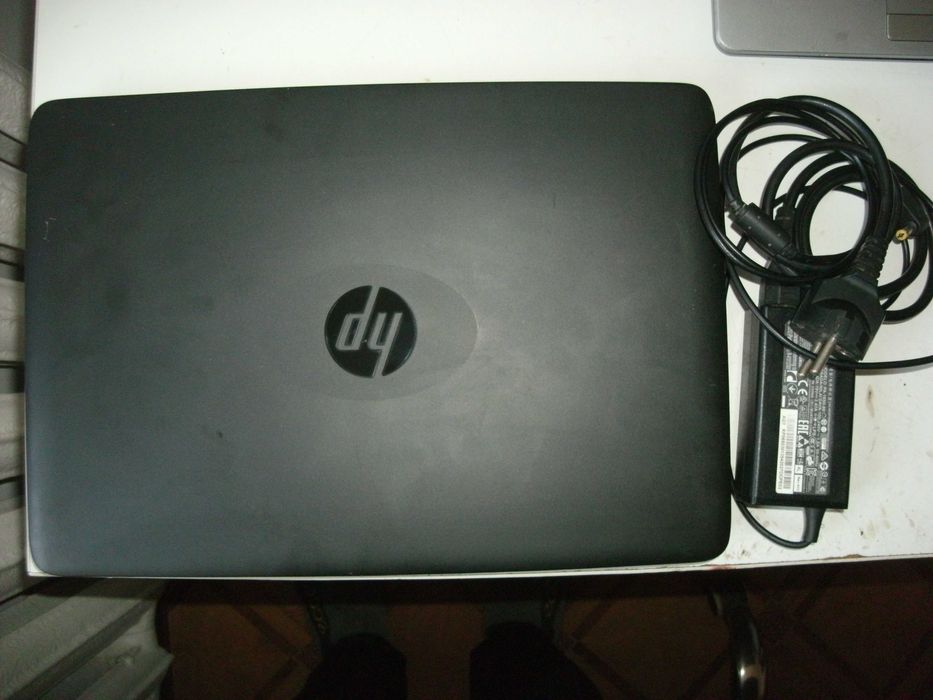 HP Core i5 touchscreen SSD