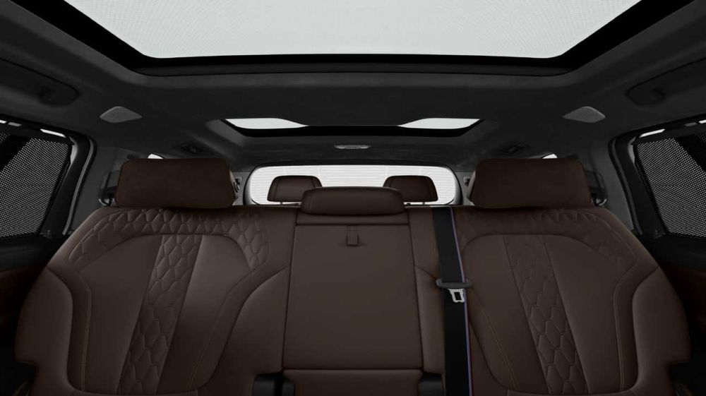 BMW X7 M60i xDrive (G07) 2026 с гарантии