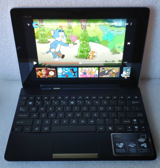 Детски таблет - ASUS Transformer TF300T + Клавиатура: YouTubeKids/игри