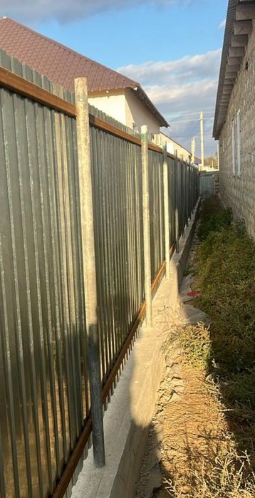 продаеться оцинковые трубы для забора