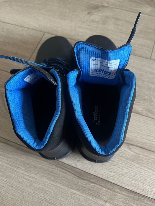 Atlas ghete lucru 43 ca noi