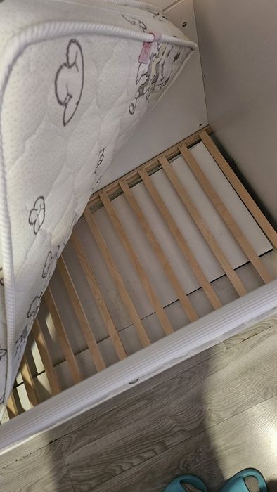 Бебешка дървена кошара