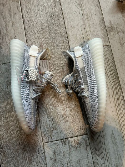 Yeezy 350 V2 boost static