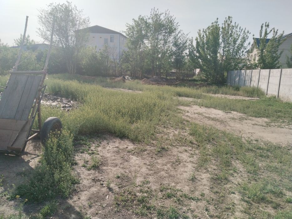 Продам участок и дом 20 соток.