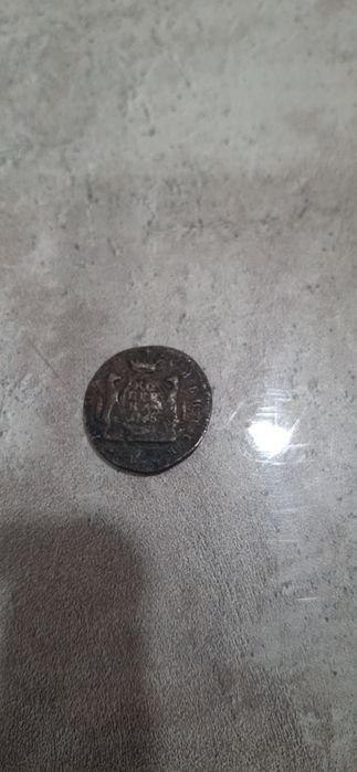 Продам монеты колекционный