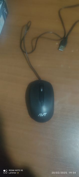 AVT USB sichqonchasi