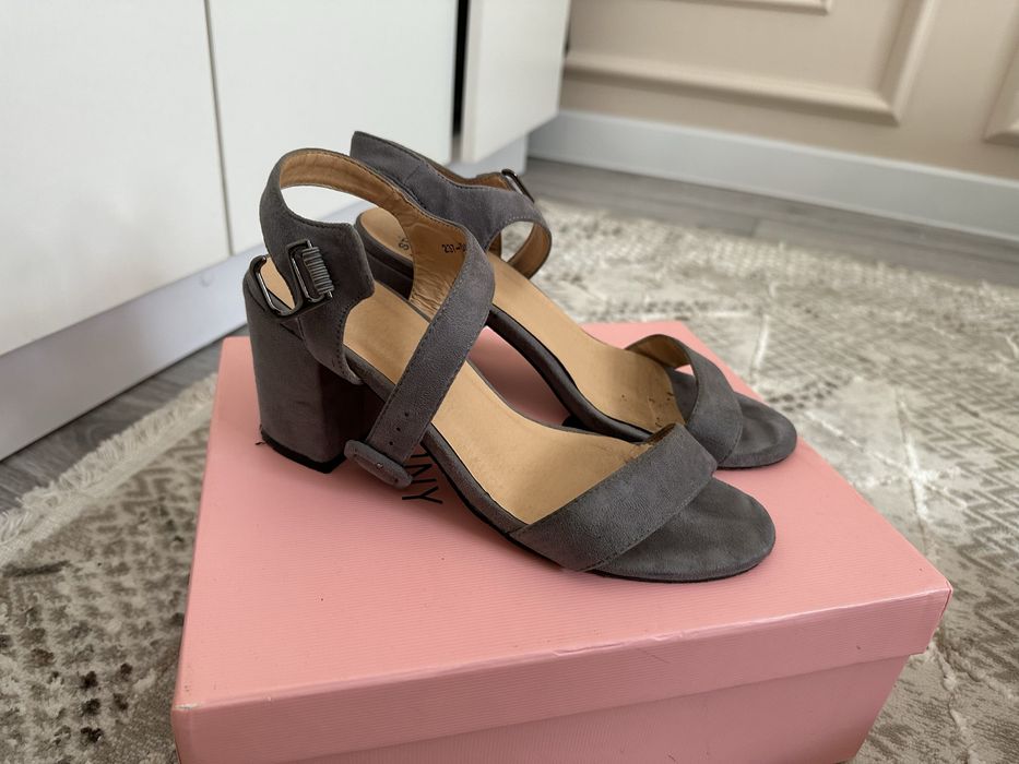 Распродажа женской обуви