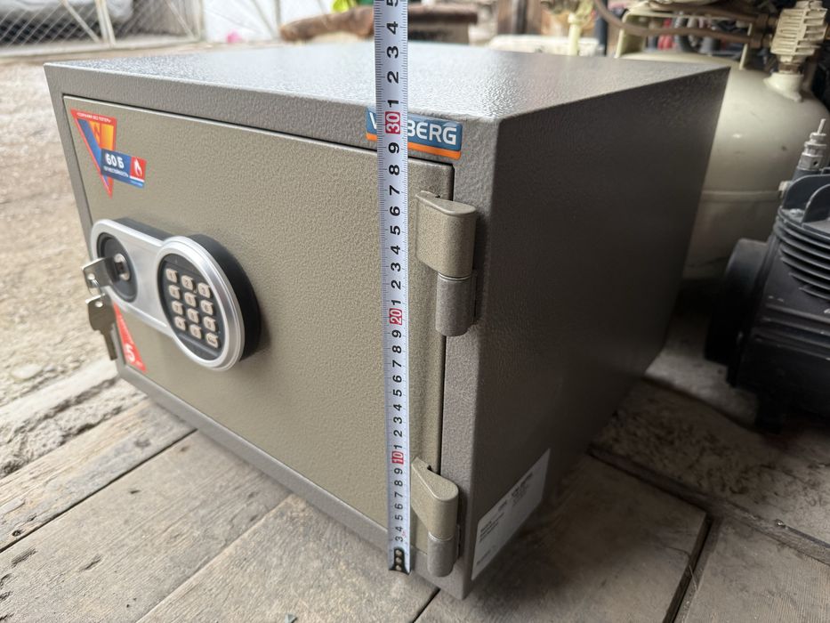 * СЕЙФ огнестойкий VALVERG FRS 32 EL Россия почти новый