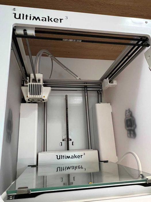 Imprimanta 3D Ultimaker 3