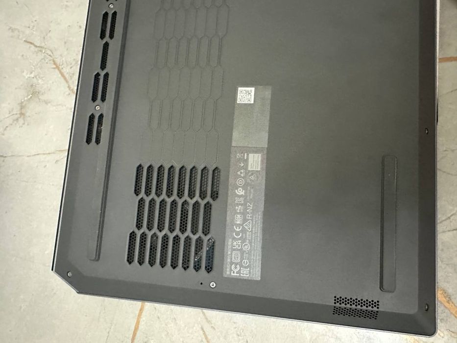 Ноутбук янги ишлатилмаган