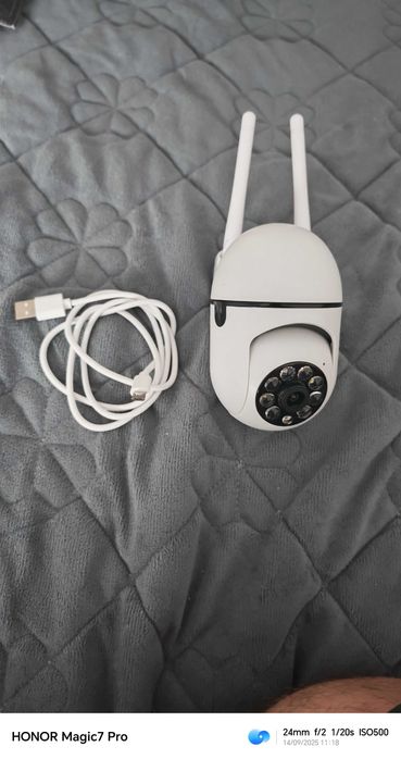 Cameră supraveghere Wi-Fi PTZ – Pan/Tilt, Dual-band 2.4G/5G