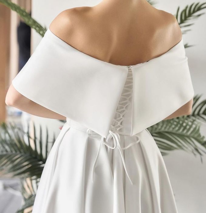 Свадебное платье 42-46 размер ТОРГ