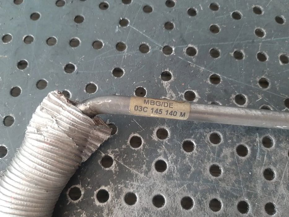 conducta ulei 1.4 tfsi cdg vw passat b6 3c 03g145140m
