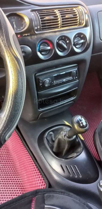 Продам автомобиль форд ескорт